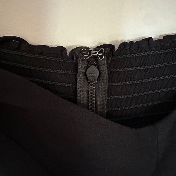 NEW Reformation Kourtney Dress in Black - size 6 - Picture 9 of 11